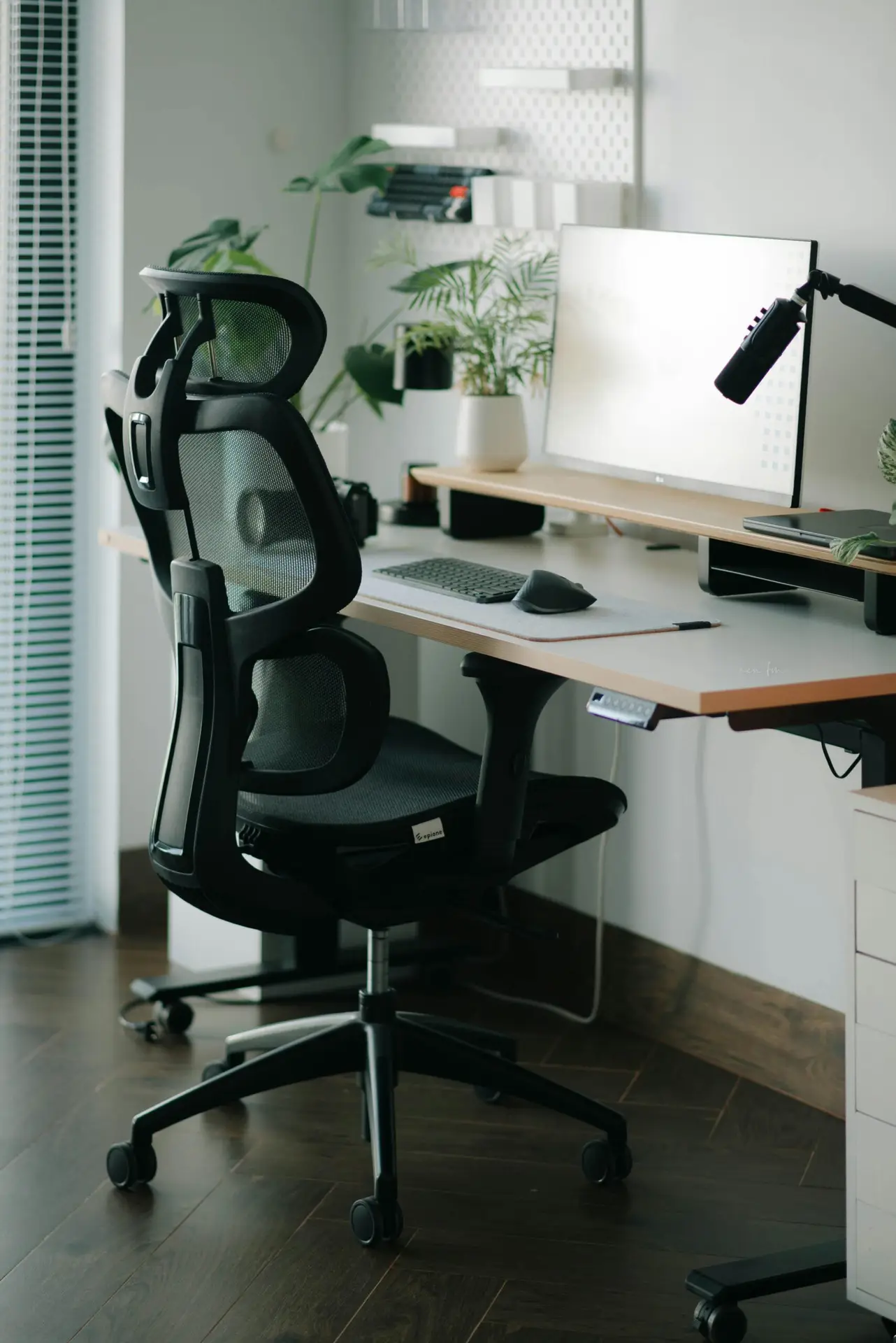 Ergonomic Chair Collection – Comfortable Office & Gaming Chairs