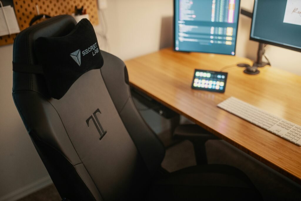 Best Gaming Chairs for Tall People – The Ultimate 2025 Guide